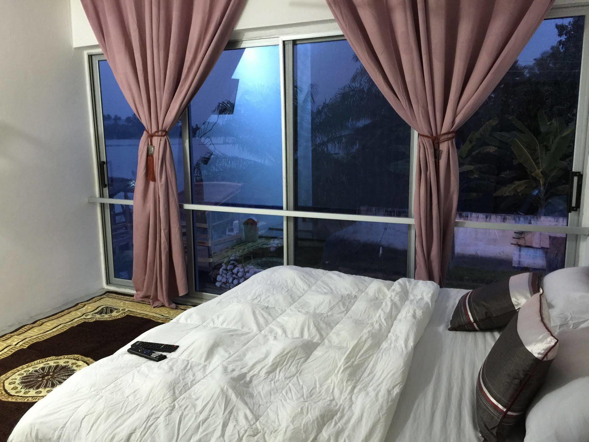 Volta Hotel Akosombo Extérieur photo
